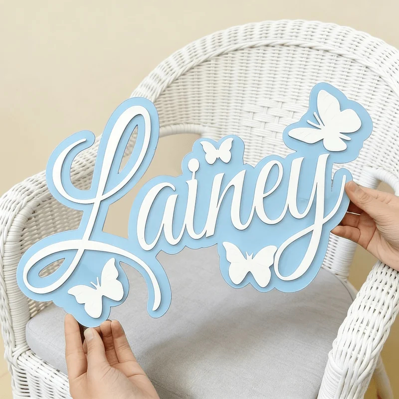 Baby Nursery Usa - Personalisierte Baby-Namensplakette, Blaues Design mit Weißem